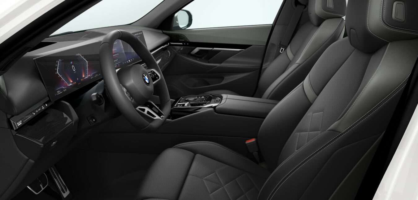 BMW BMW 5er im Innenraum seitlich BMW BMW 5er im Innenraum seitlich