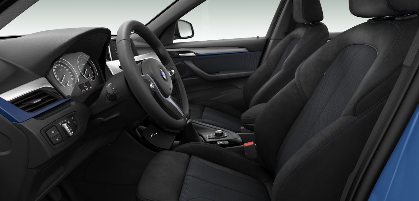 BMW BMW X im Innenraum seitlich BMW BMW X im Innenraum seitlich