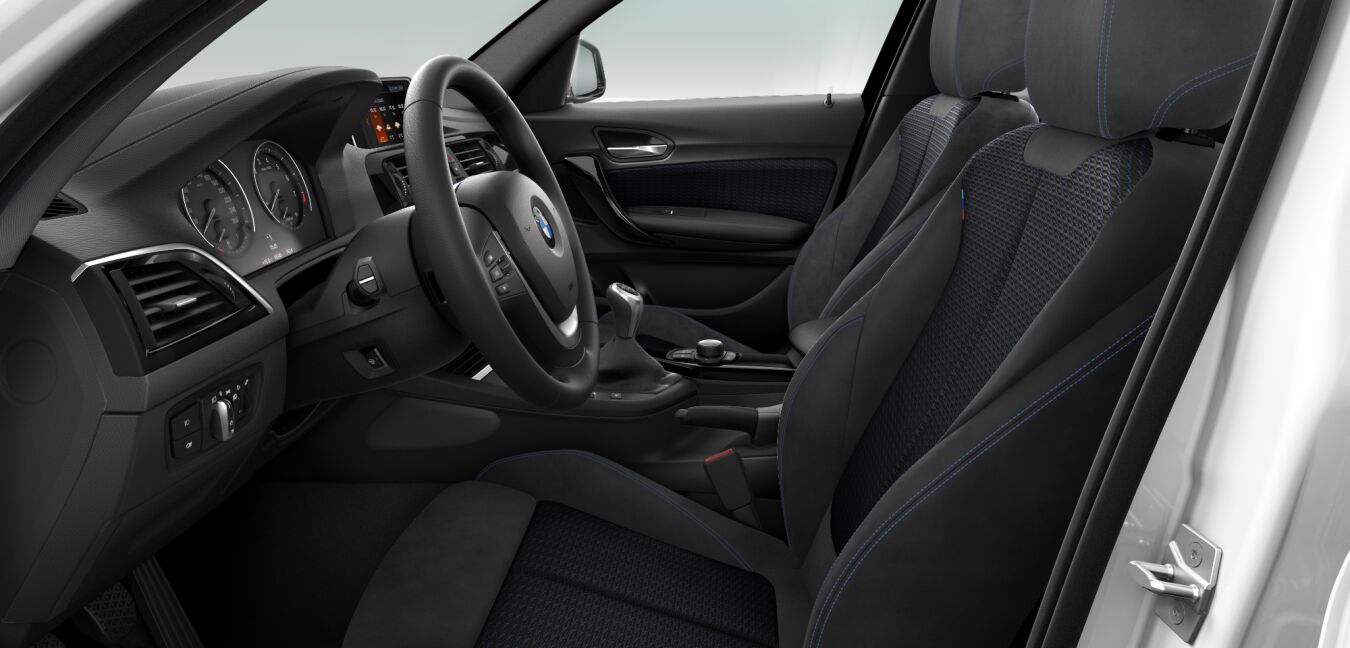 BMW BMW 1er im Innenraum seitlich BMW BMW 1er im Innenraum seitlich