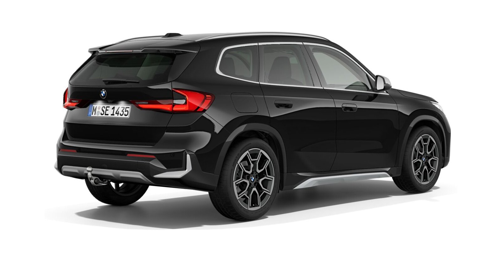 BMW BMW X in Schwarz von hinten