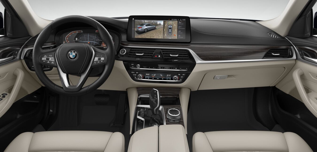 BMW BMW 5er im Innenraum von vorne BMW BMW 5er im Innenraum von vorne