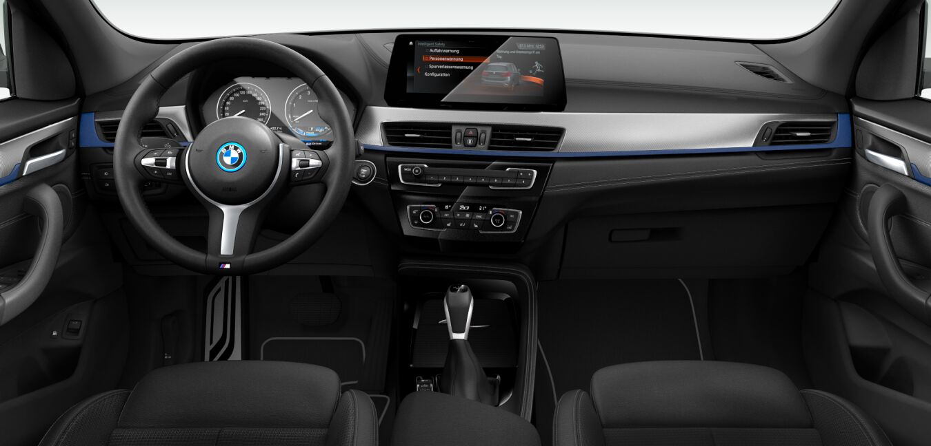 BMW BMW X im Innenraum von vorne