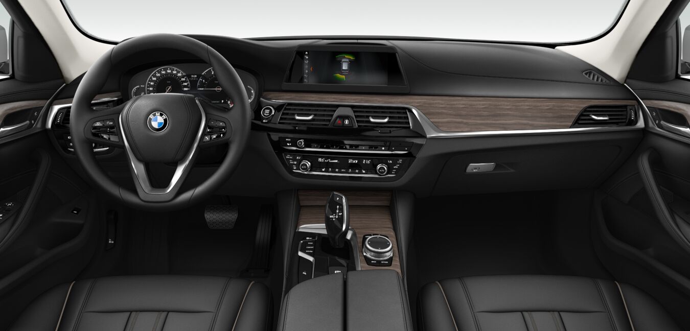BMW BMW 5er im Innenraum von vorne BMW BMW 5er im Innenraum von vorne