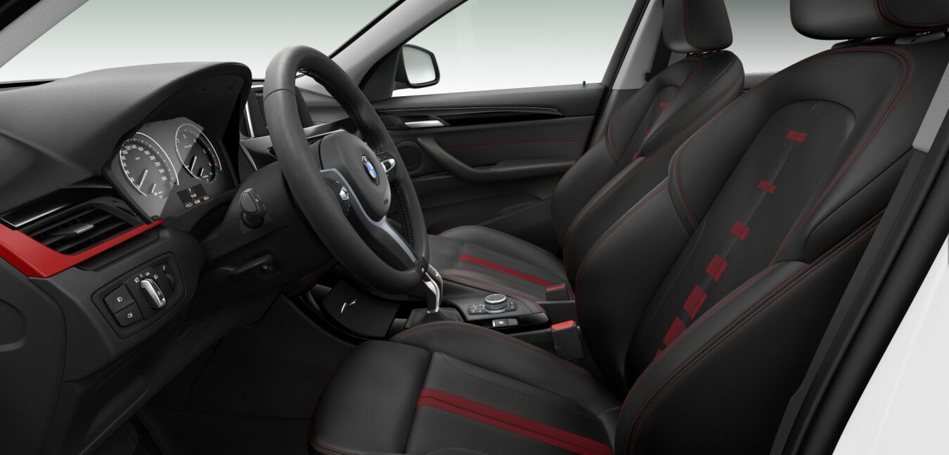 BMW BMW X im Innenraum seitlich
