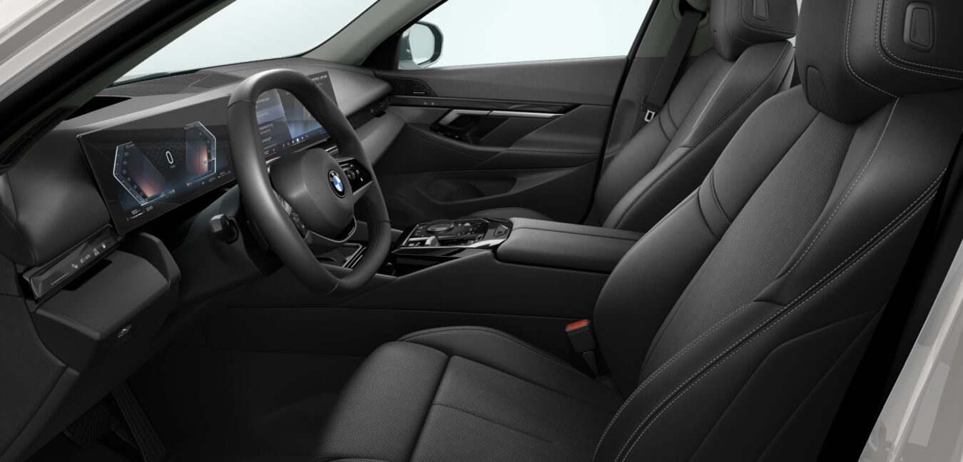 BMW BMW 5er im Innenraum seitlich BMW BMW 5er im Innenraum seitlich