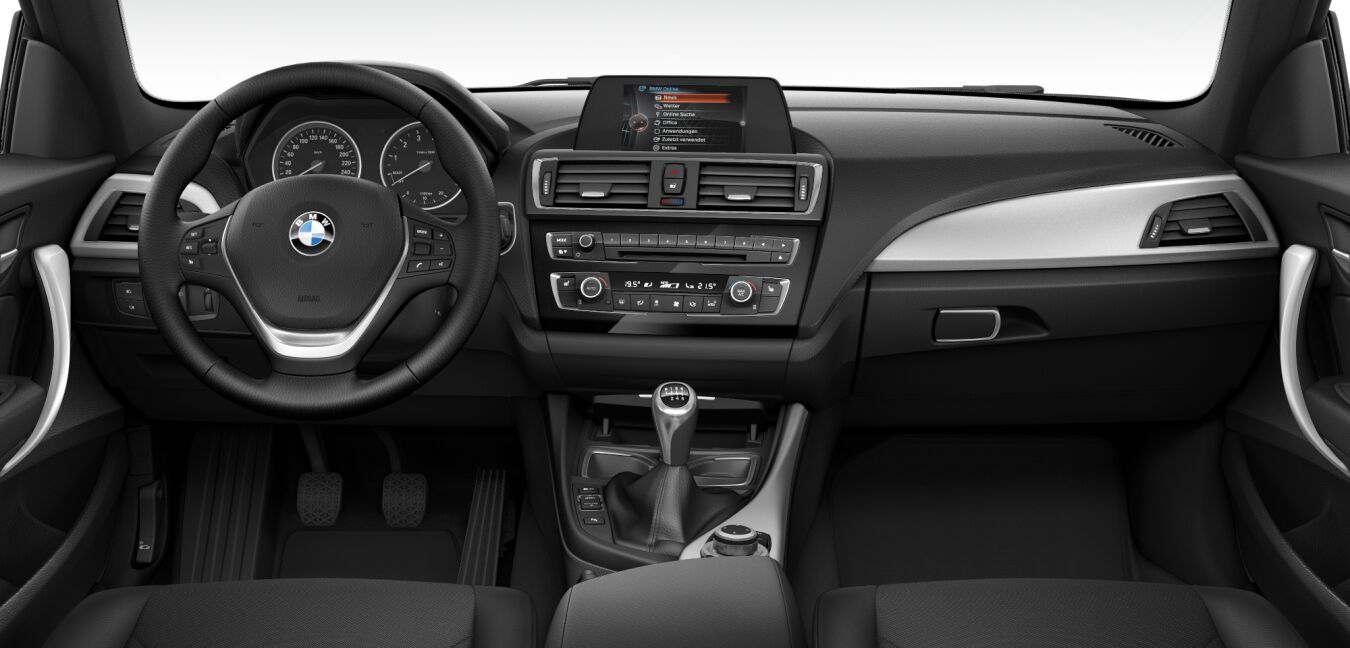 BMW BMW 2er im Innenraum von vorne BMW BMW 2er im Innenraum von vorne
