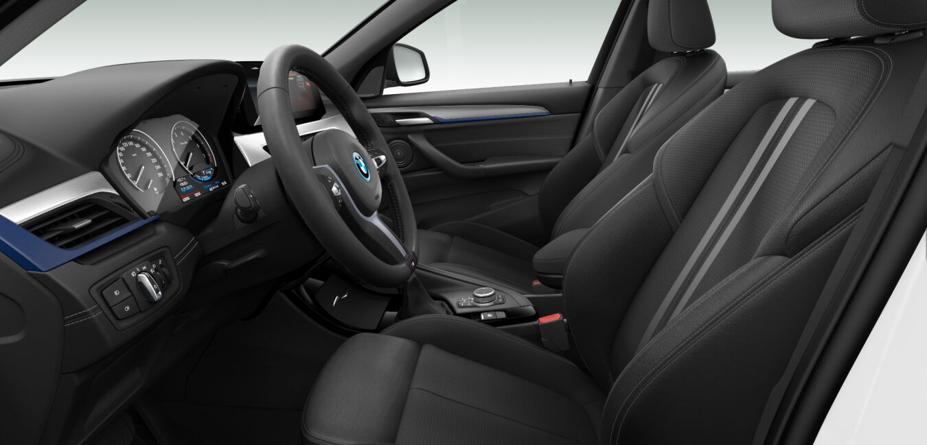 BMW BMW X im Innenraum seitlich