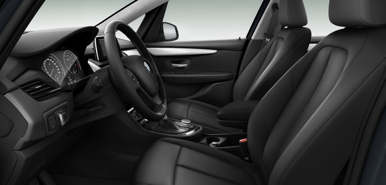 BMW BMW 2er im Innenraum seitlich BMW BMW 2er im Innenraum seitlich
