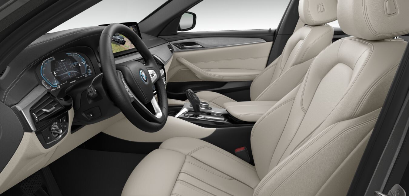 BMW BMW 5er im Innenraum seitlich