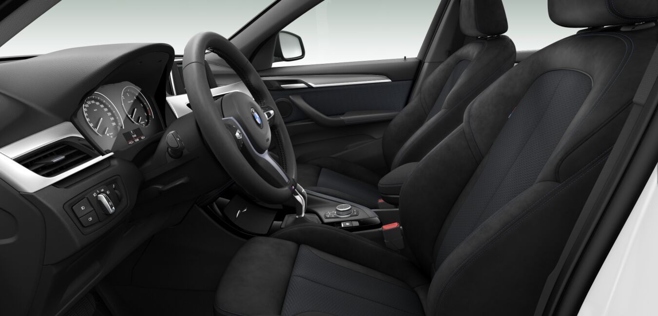 BMW BMW X im Innenraum seitlich BMW BMW X im Innenraum seitlich