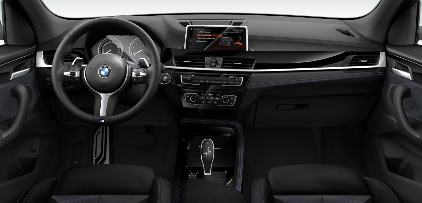 BMW BMW X im Innenraum von vorne