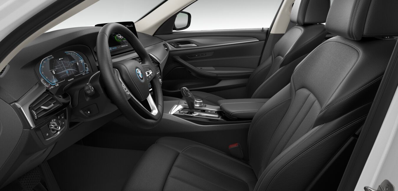 BMW BMW 5er im Innenraum seitlich BMW BMW 5er im Innenraum seitlich