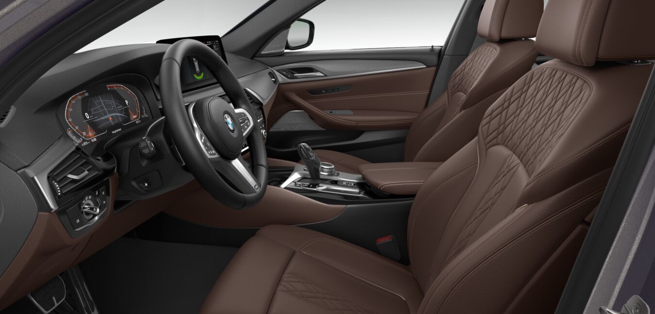 BMW BMW 5er im Innenraum seitlich