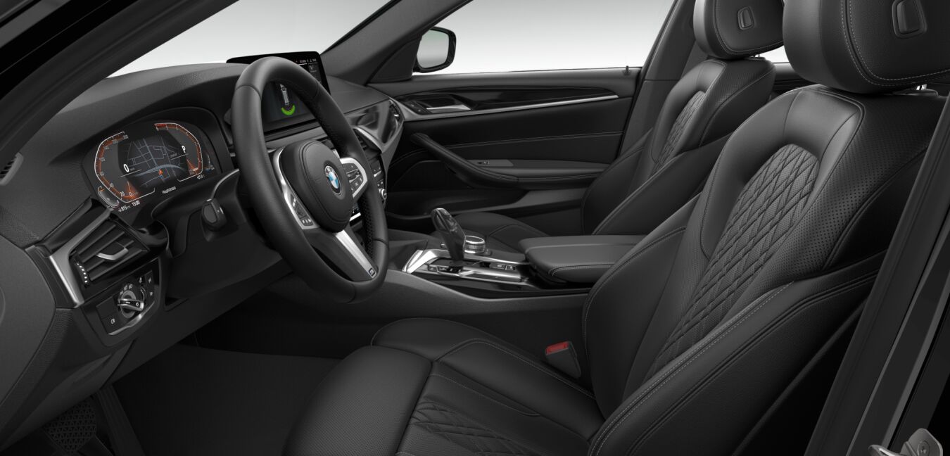 BMW BMW 5er im Innenraum seitlich BMW BMW 5er im Innenraum seitlich