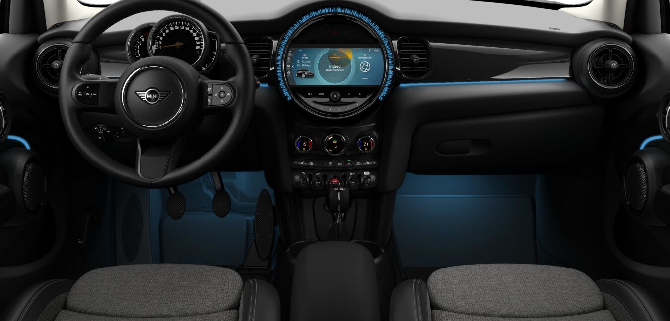 MINI MINI 5-Türer im Innenraum von vorne MINI MINI 5-Türer im Innenraum von vorne