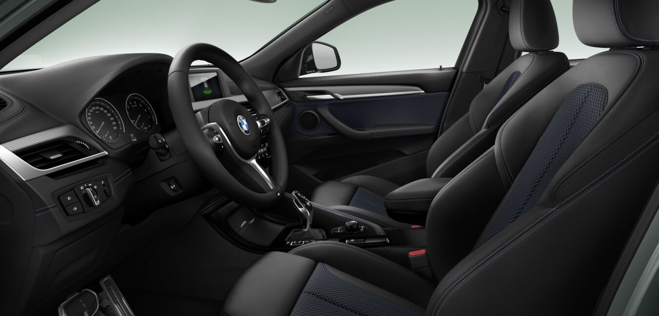 BMW BMW X im Innenraum seitlich BMW BMW X im Innenraum seitlich