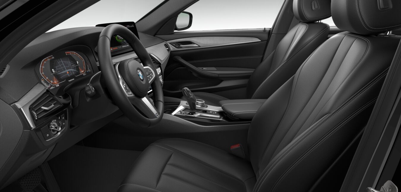 BMW BMW 5er im Innenraum seitlich BMW BMW 5er im Innenraum seitlich