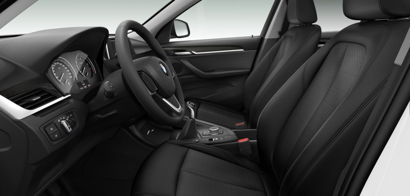 BMW BMW X im Innenraum seitlich