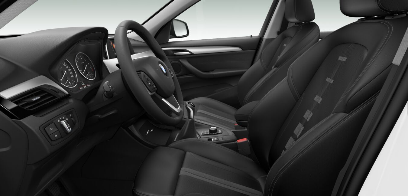 BMW BMW X im Innenraum seitlich