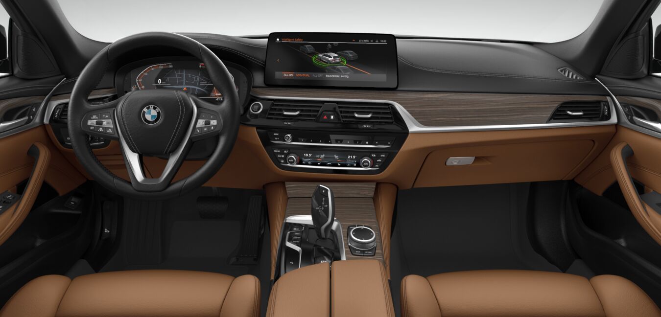 BMW BMW 5er im Innenraum von vorne