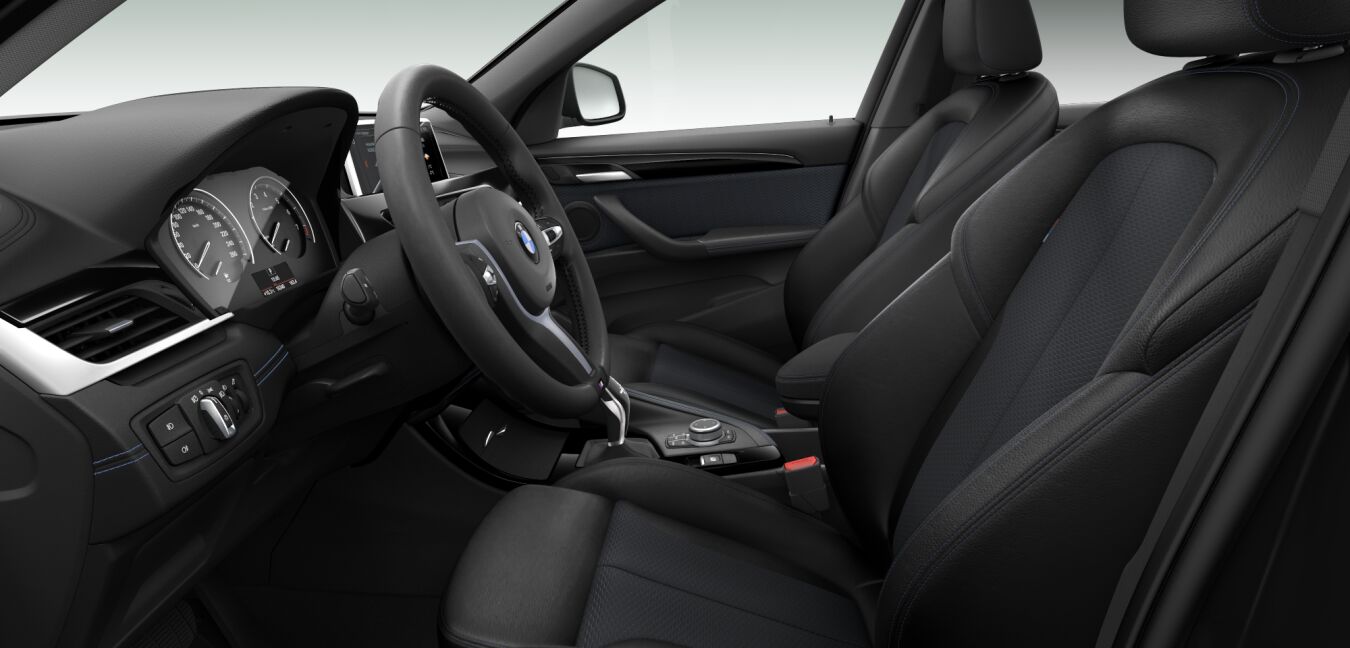 BMW BMW X im Innenraum seitlich