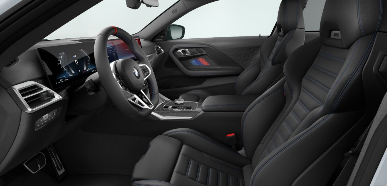 BMW BMW 2er im Innenraum seitlich BMW BMW 2er im Innenraum seitlich