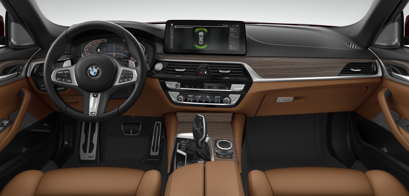 BMW BMW 5er im Innenraum von vorne BMW BMW 5er im Innenraum von vorne