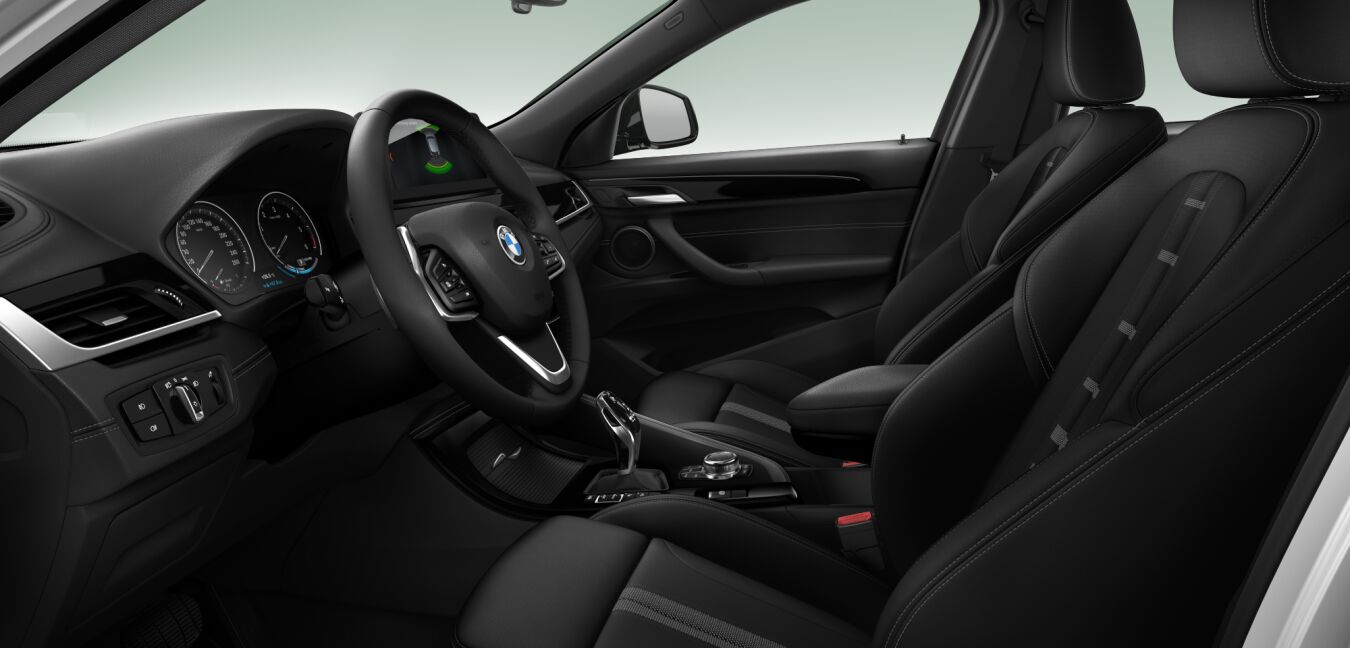 BMW BMW X im Innenraum seitlich BMW BMW X im Innenraum seitlich