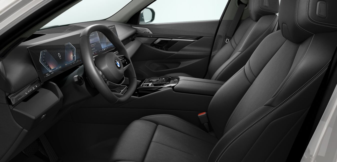 BMW BMW 5er im Innenraum seitlich BMW BMW 5er im Innenraum seitlich
