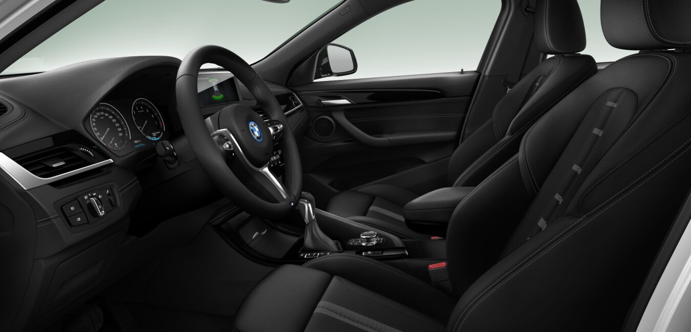 BMW BMW X im Innenraum seitlich