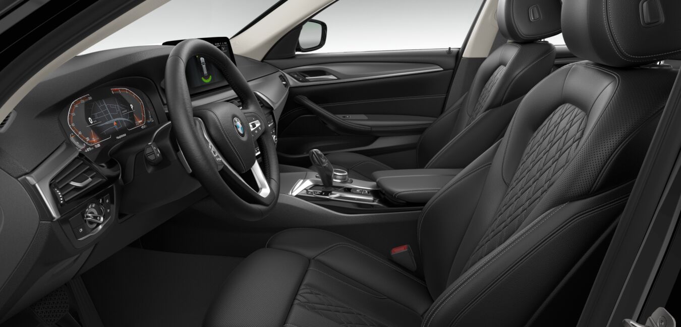 BMW BMW 5er im Innenraum seitlich BMW BMW 5er im Innenraum seitlich