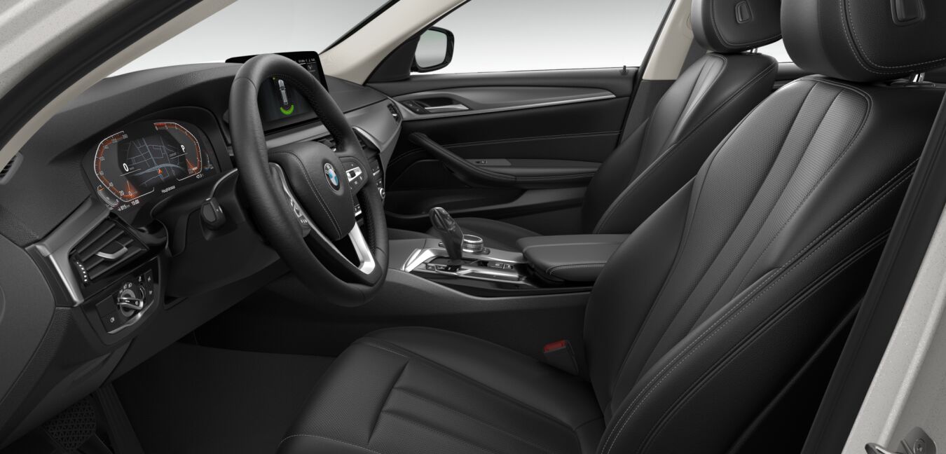 BMW BMW 5er im Innenraum seitlich BMW BMW 5er im Innenraum seitlich