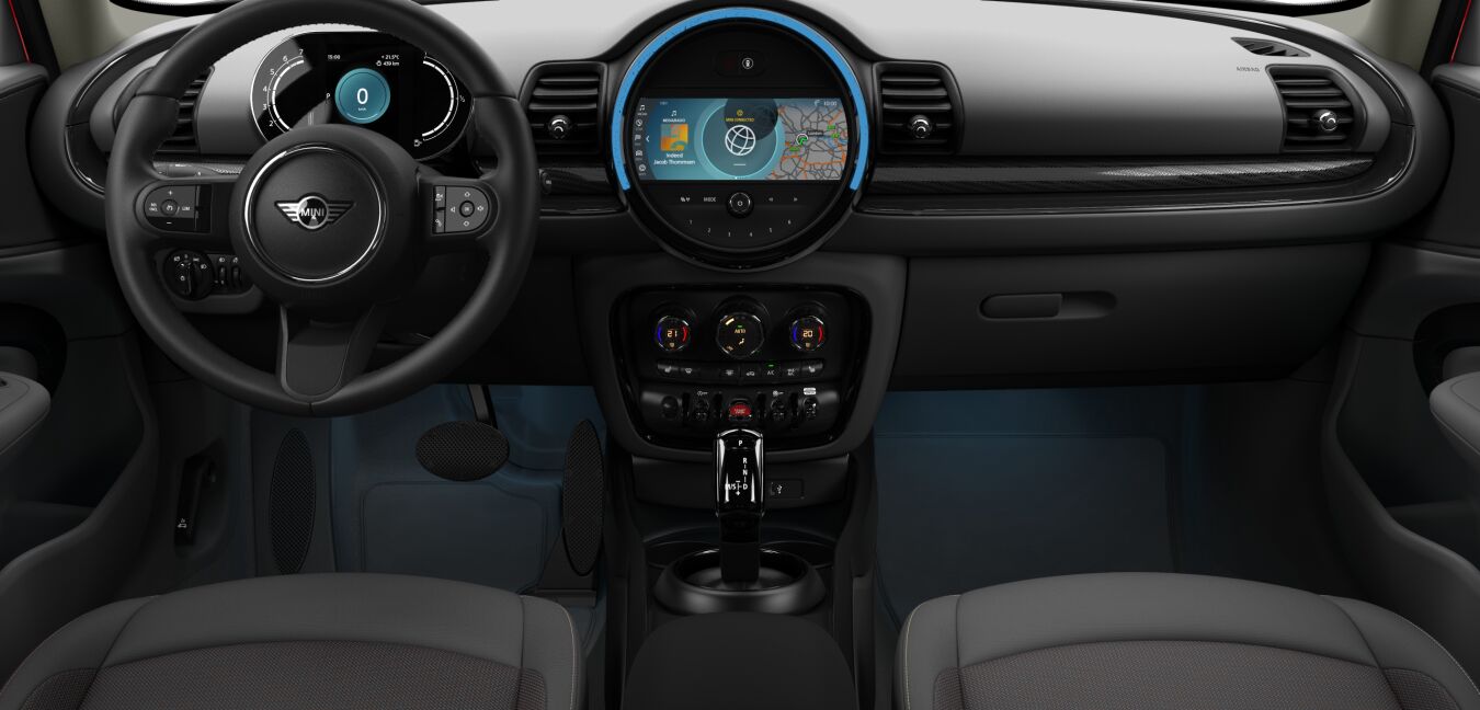 MINI MINI Clubman im Innenraum von vorne MINI MINI Clubman im Innenraum von vorne