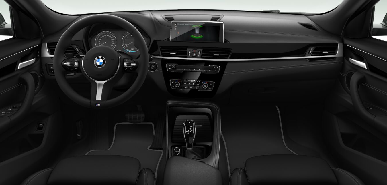 BMW BMW X im Innenraum von vorne