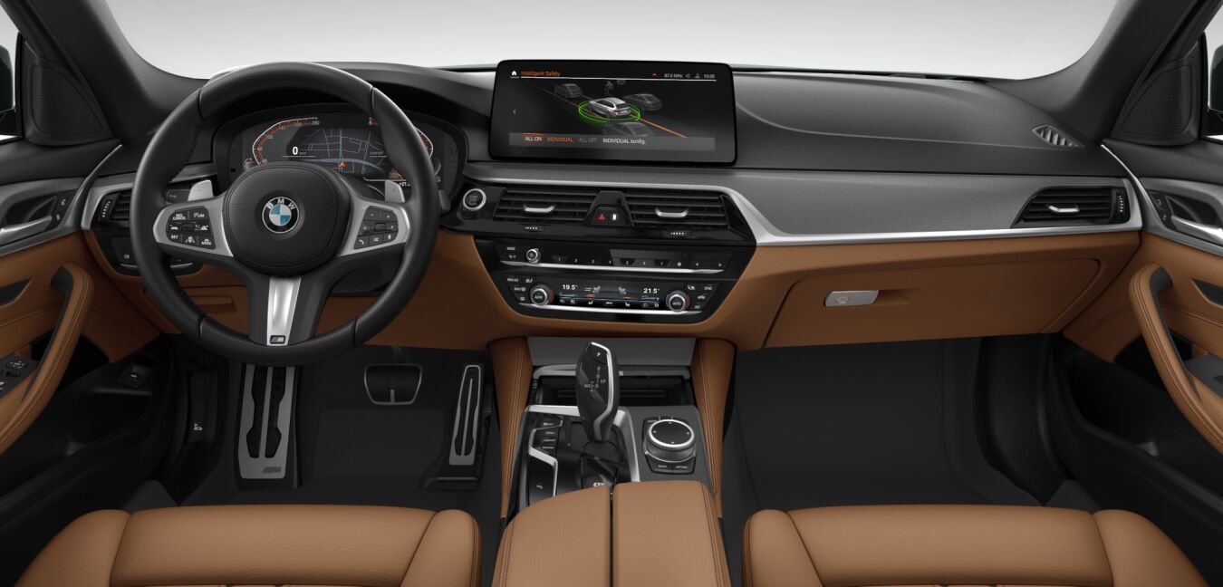 BMW BMW 5er im Innenraum von vorne BMW BMW 5er im Innenraum von vorne
