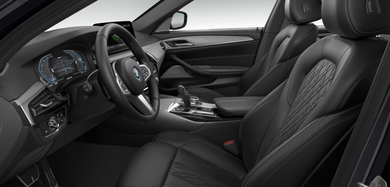BMW BMW 5er im Innenraum seitlich