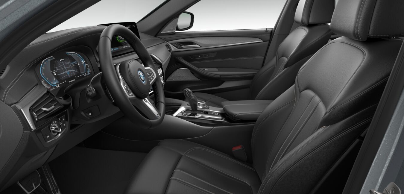 BMW BMW 5er im Innenraum seitlich BMW BMW 5er im Innenraum seitlich