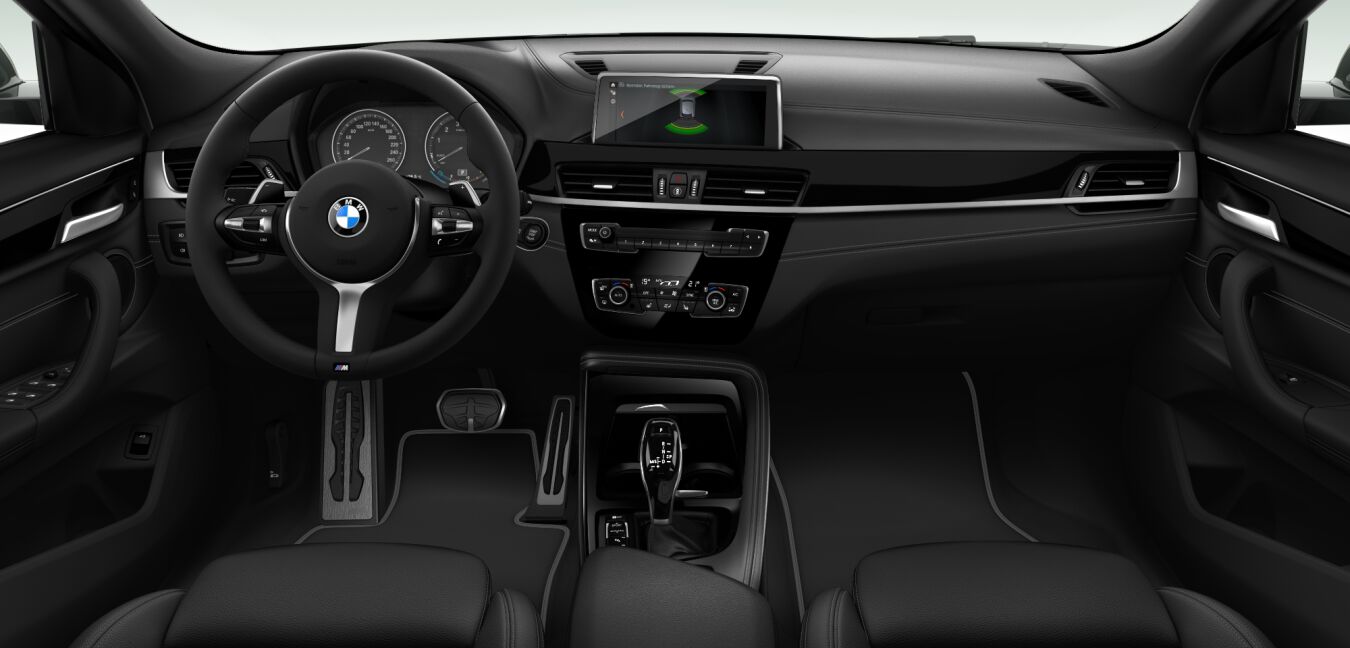 BMW BMW X im Innenraum von vorne