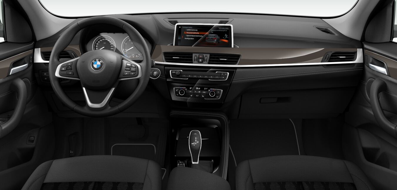 BMW BMW X im Innenraum von vorne