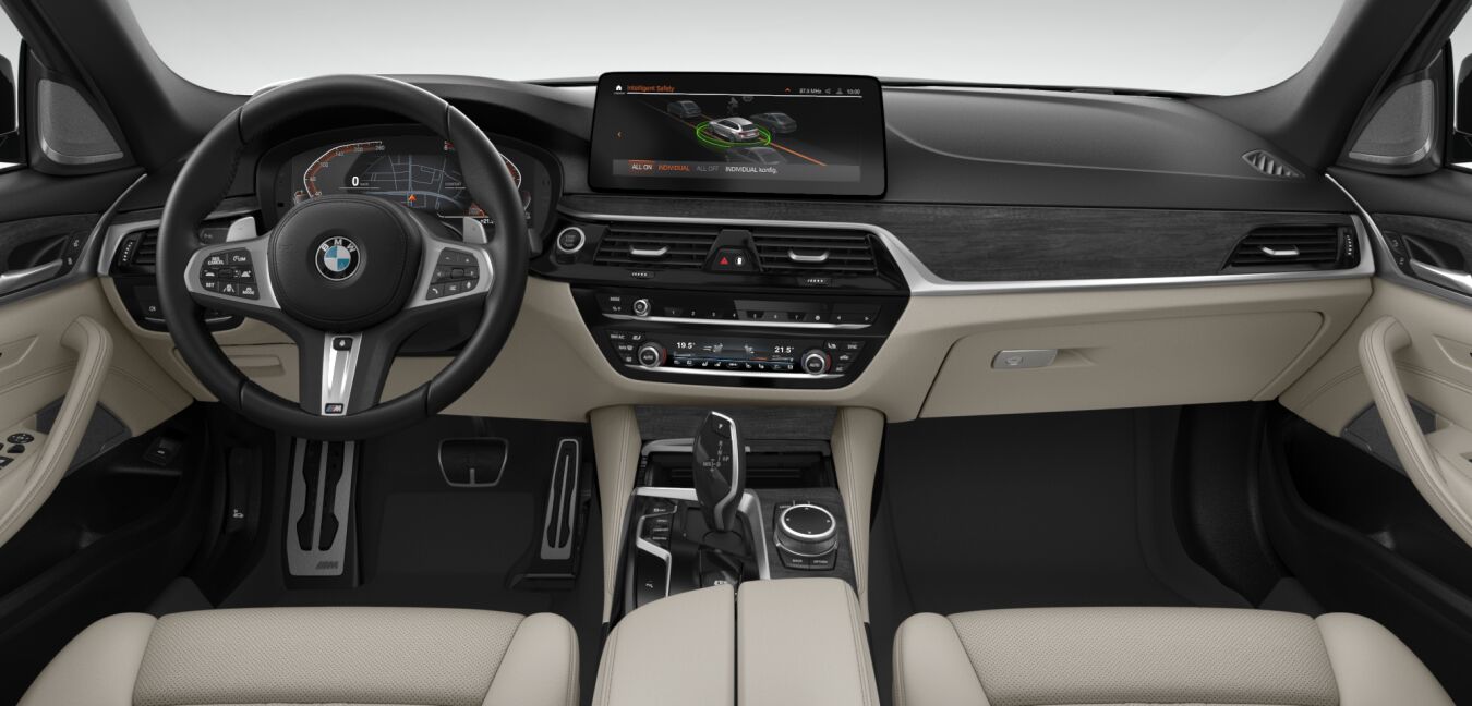 BMW BMW 5er im Innenraum von vorne