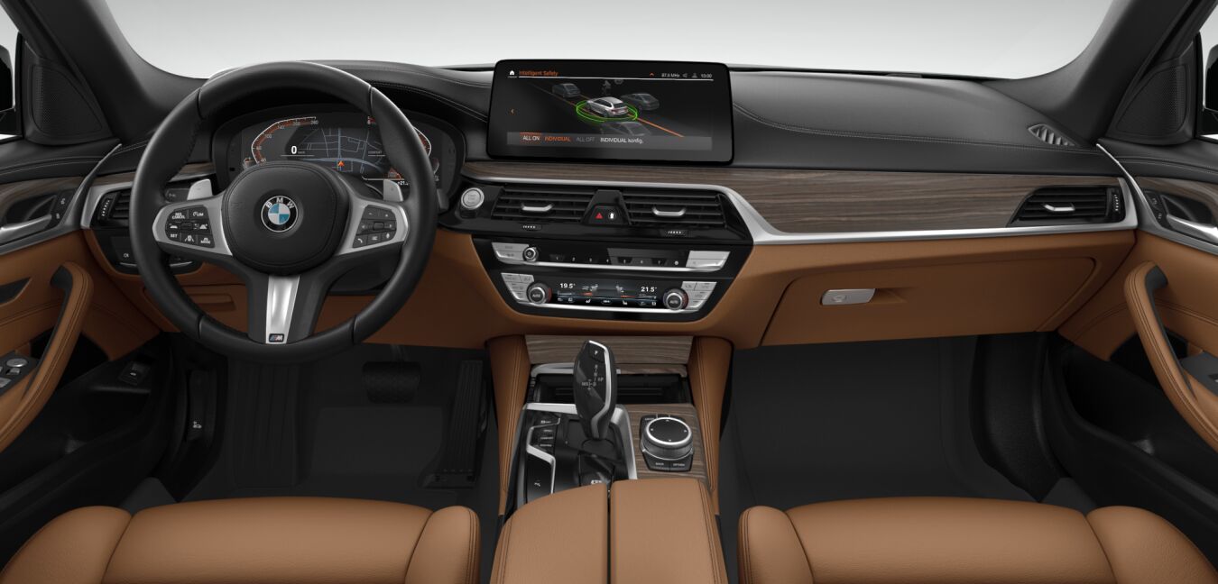 BMW BMW 5er im Innenraum von vorne