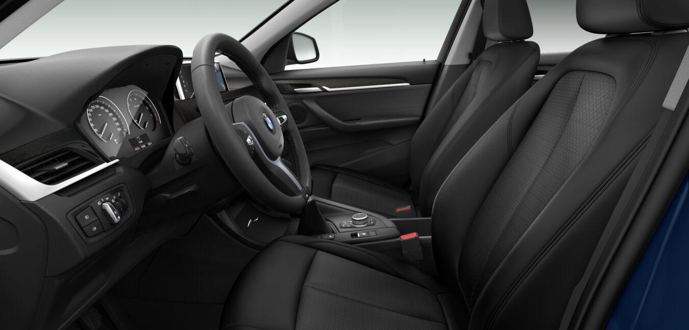 BMW BMW X im Innenraum seitlich BMW BMW X im Innenraum seitlich