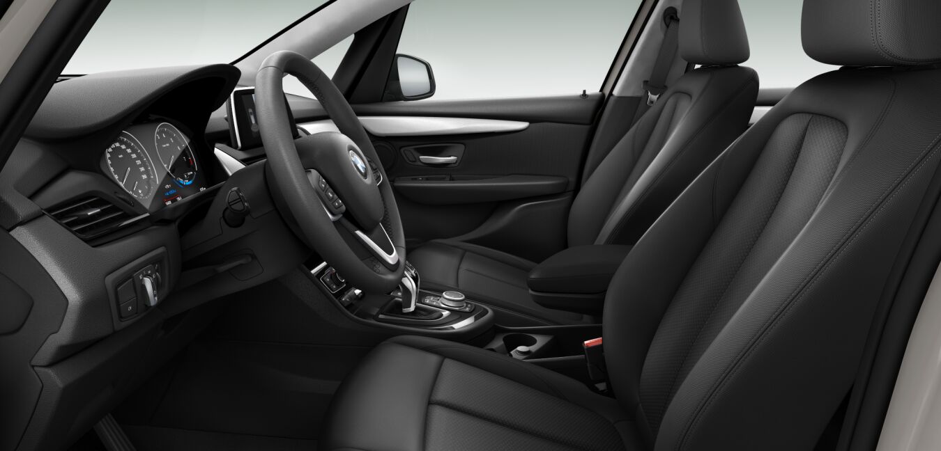 BMW BMW 2er im Innenraum seitlich BMW BMW 2er im Innenraum seitlich