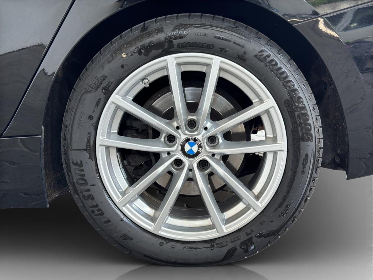 Originalaufnahme des Fahrzeugs Originalaufnahme des Fahrzeugs