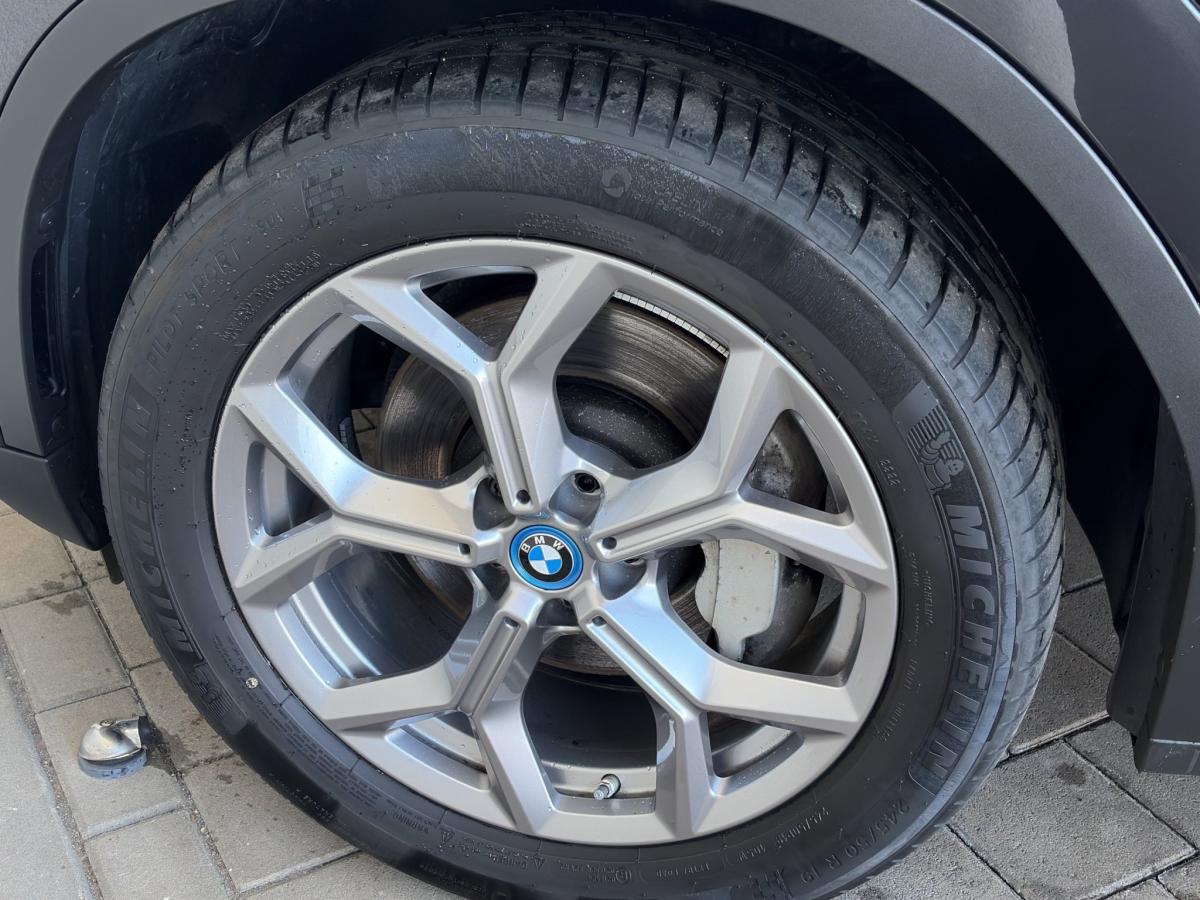 Originalaufnahme des Fahrzeugs Originalaufnahme des Fahrzeugs