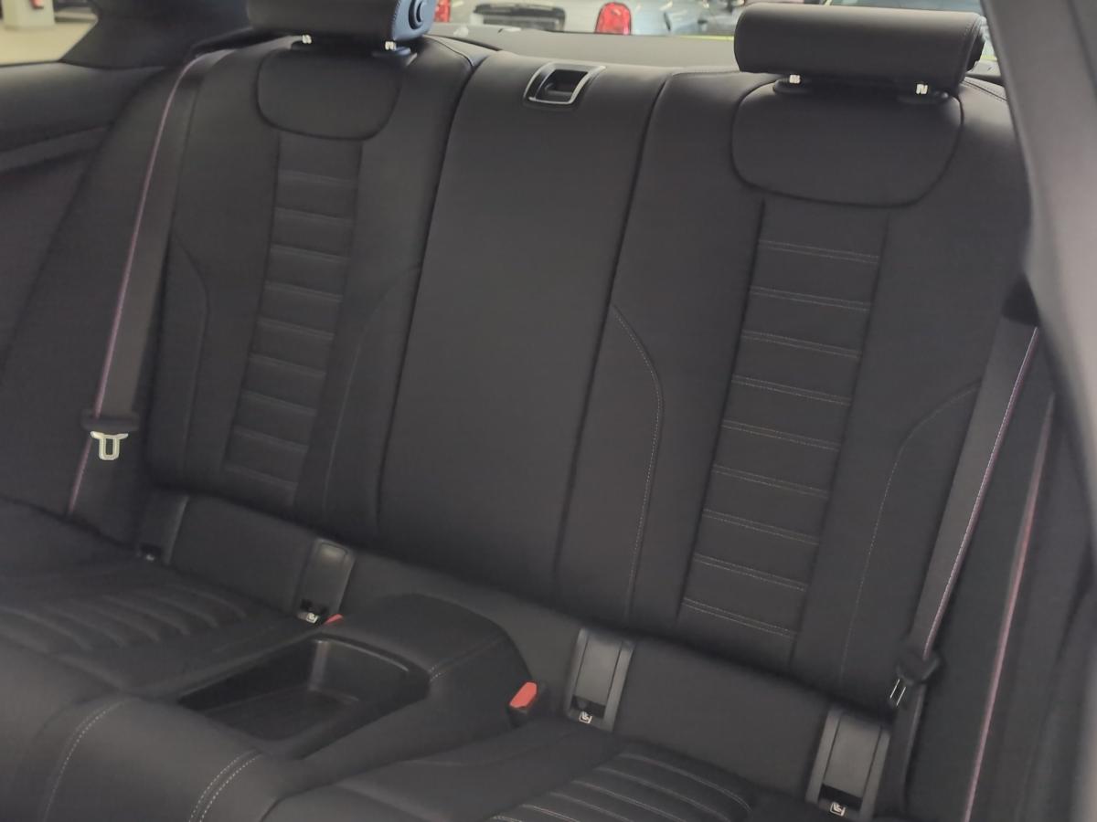 BMW M2 Coupe im Innenraum