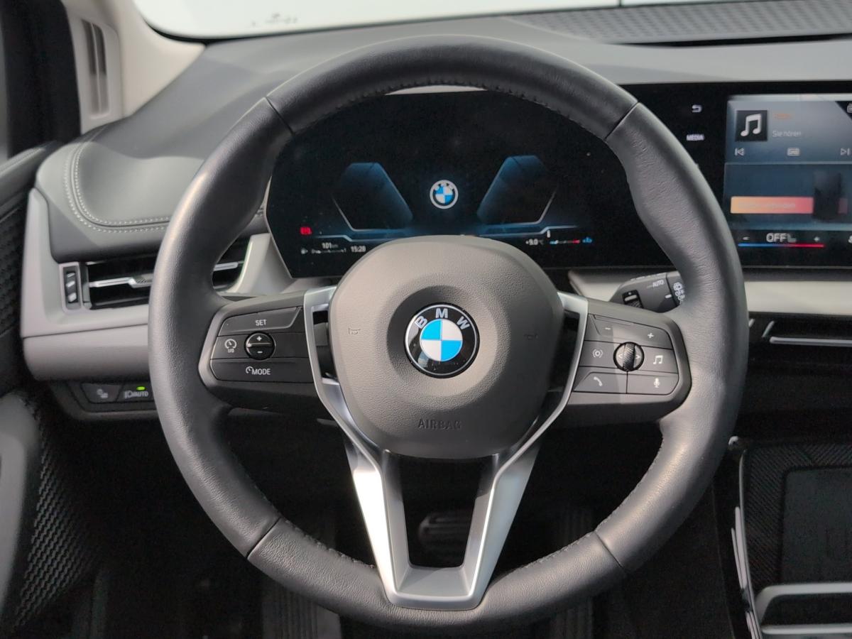 BMW 220i Active Tourer im Innenraum