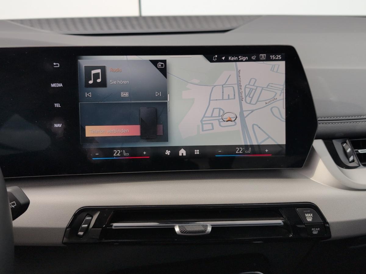 BMW 220i Active Tourer im Innenraum