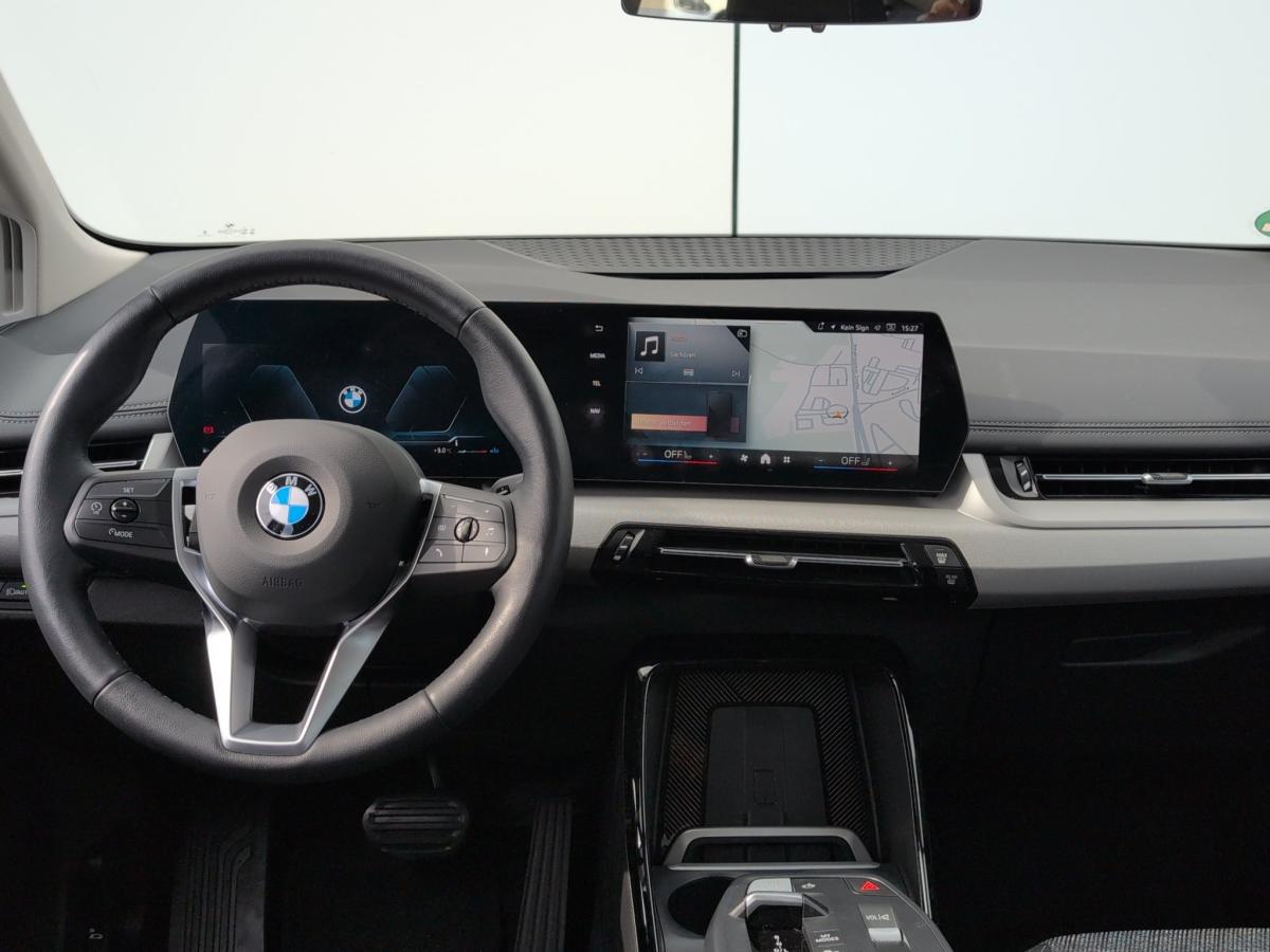 BMW 220i Active Tourer im Innenraum