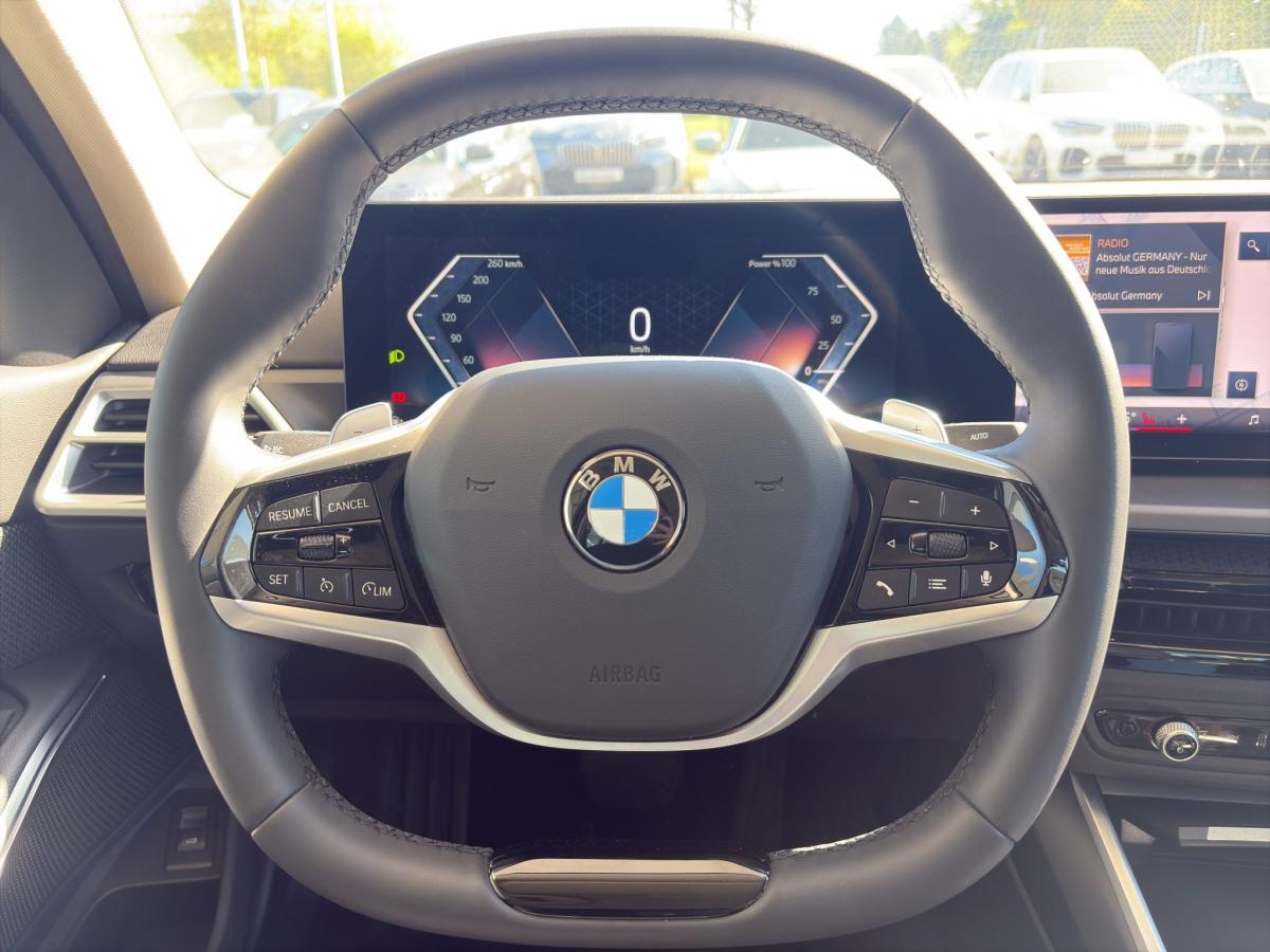 BMW 318i Limousine im Innenraum